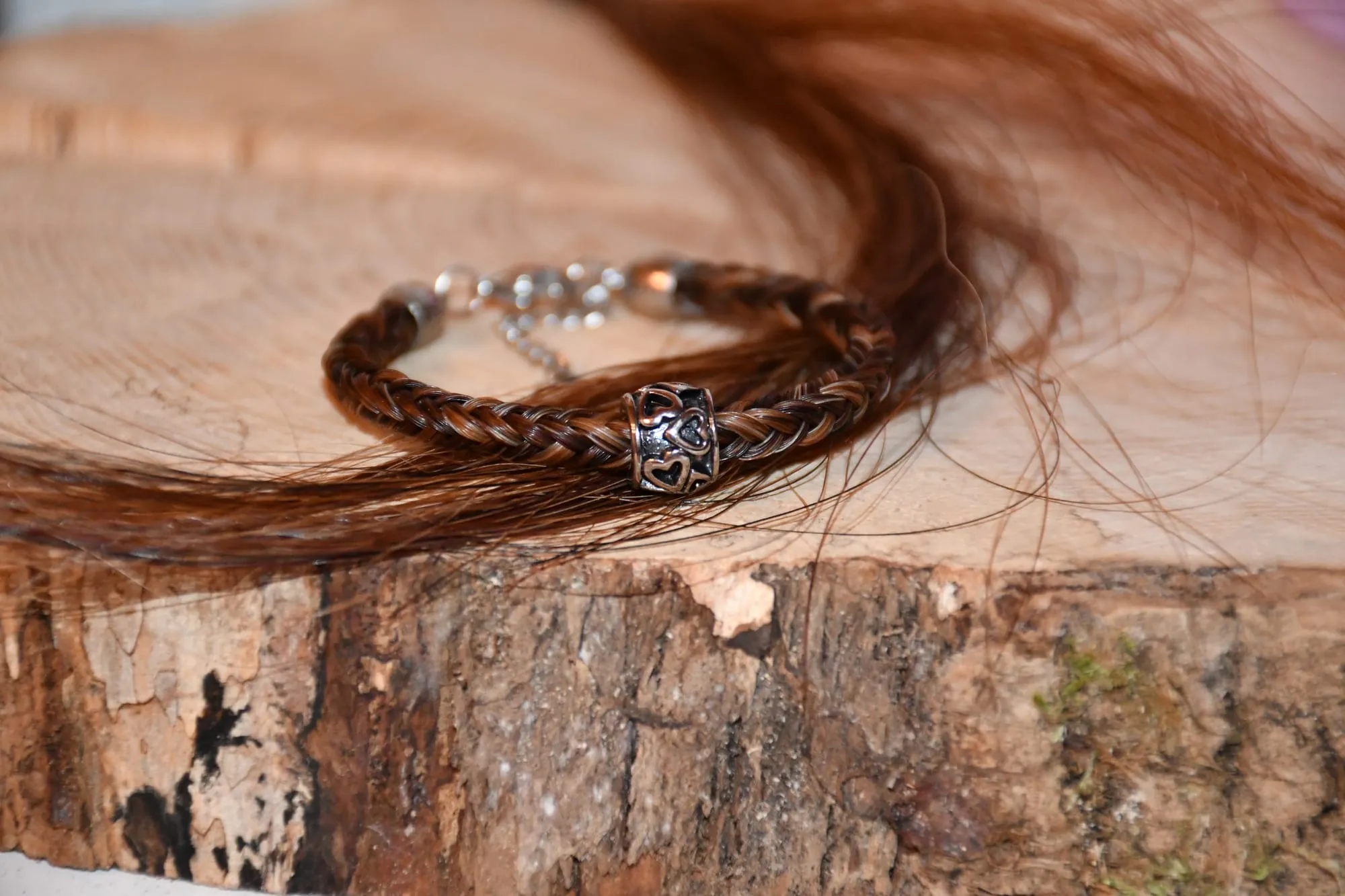Armband mit Edelstahlverschluss und Chirurgenstahlperle
