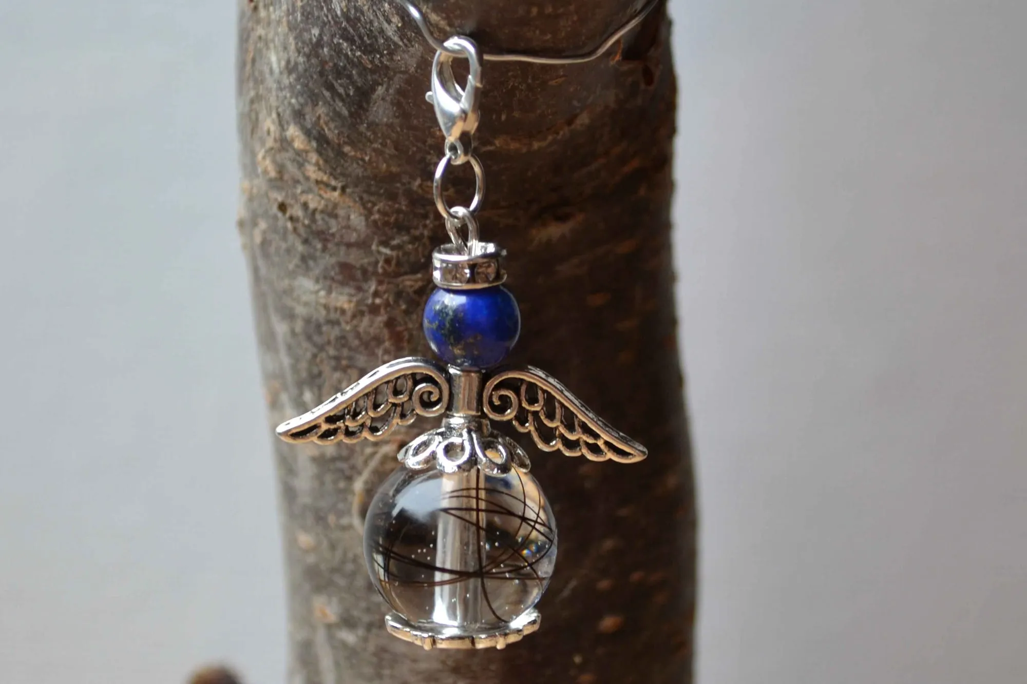 Schutzengel mit Lapislazuli aus Pferdehaar